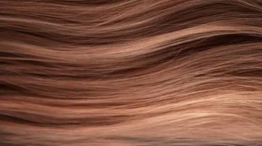 Süper Yavaş Hareketli Dalgalı Kahverengi Saçlı 1.000 fp. 4K 'da Yüksek Hız Sinema Kamerası ile çekildi..