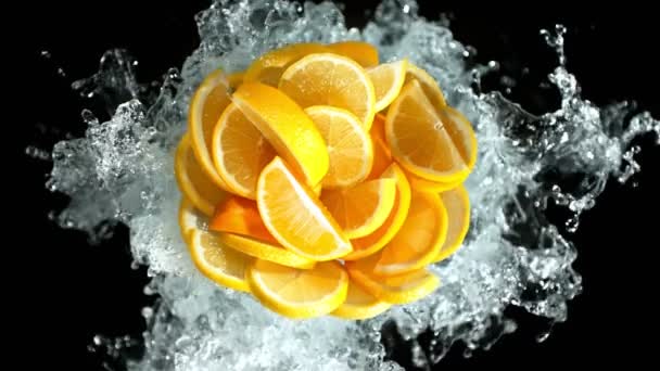 Super Slow Motion Shot Fresh Lemon Cuts Water Splash Isolated — Stock Video