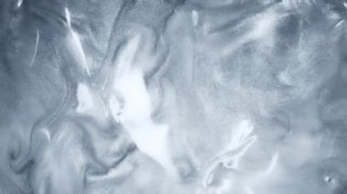 Süper Yavaş Çekim Gümüş Işıldayan Sıvı Arkaplan 'ın 300 metre yükseklikte. 4K Çözünürlükte Yüksek Hız Sinema Kamerası ile Çekim.