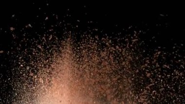 1000 fps hızla Kahverengi Makyaj Tozu Patlaması Süper Yavaş Çekimi. 4K 'da Yüksek Hız Sinema Kamerası ile çekildi..