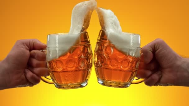 Super Slow Motion Shot Beer Glasses Cheering Orange Gradient Background — Wideo stockowe