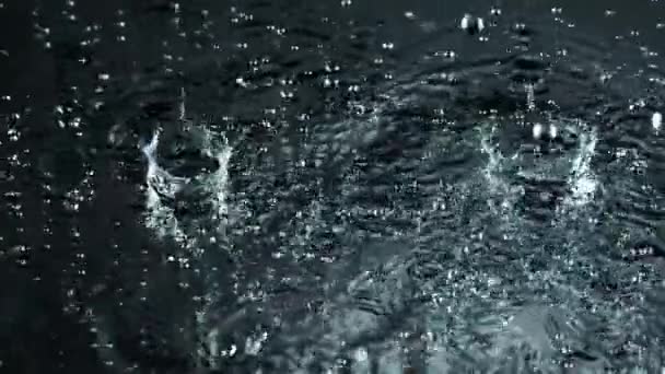 1000Fps 물방울의 슬로우 표면에스 시네마 카메라로 촬영됨 — 비디오
