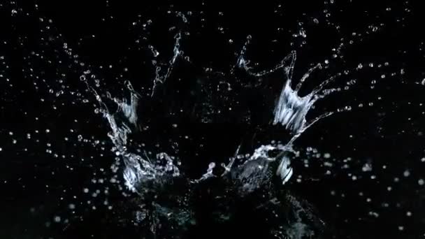 Super Slow Motion Skott Vatten Crown Splash 1000Fps Isolerad Svart — Stockvideo