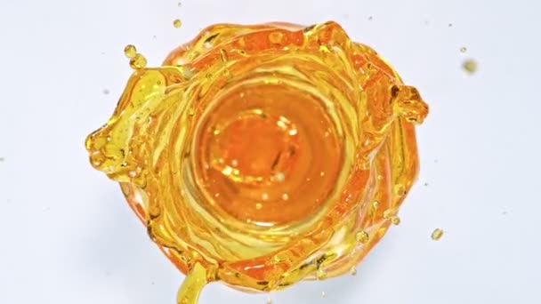 Super Slow Motion Shot Oil Vortex Splash Liquid 1000 Кадров — стоковое видео