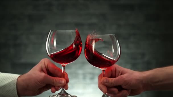 Super Slow Motion Shot Cheering Red Wine 1000Fps Filmed High — Stockvideo