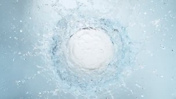 Super Slow Motion Shot Water Splash Jasnoniebieskim Tle Prędkością 1000Fps — Wideo stockowe