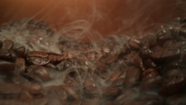 Super Slow Motion Slider Pörkölt Kávébab Füst 1000 Fps Fényképezte — Stock videók