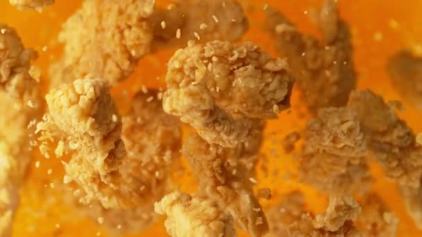 Super Slow Motion Shot Flying Chicken Sprips Camera 1000Fps Filmed — Stock Video