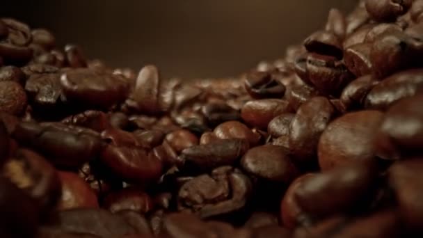 Super Slow Motion Slider Shot Roasting Falling Coffee Beans Στα — Αρχείο Βίντεο