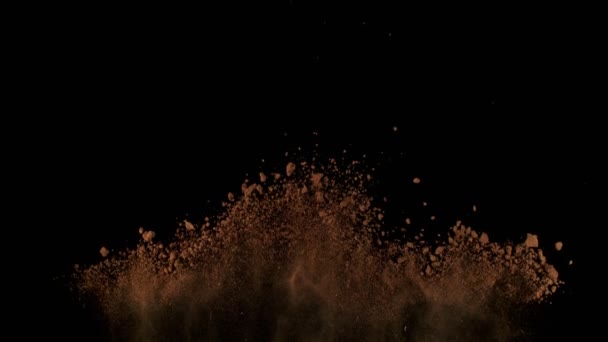 Super Slow Motion Shot Soil Explosion Aislado Sobre Fondo Negro — Vídeo de stock
