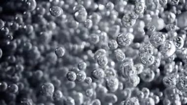 Süper Yavaş Makro Çekim Çeşitli Baloncuklar Siyahlara Yükseliyor 1000fps 'de. Yüksek hızlı sinema kamerasıyla çekildi, 4K.