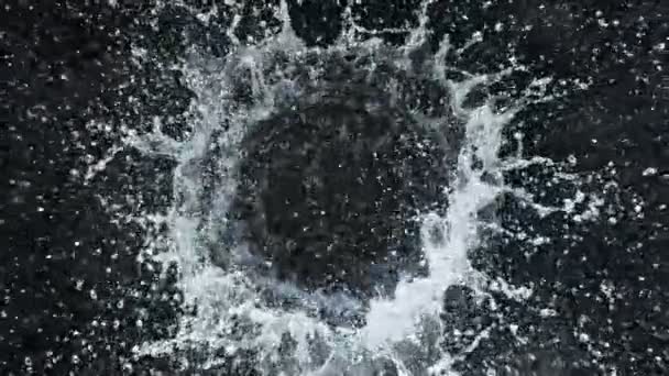 Super Slow Motion Shot Water Splash Sobre Fondo Negro 1000Fps — Vídeo de stock