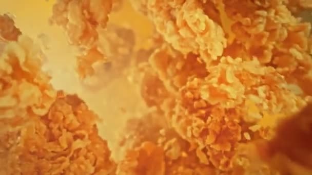 Super Slow Motion Shot Flying Fried Chicken Pieces Camera Inglês — Vídeo de Stock