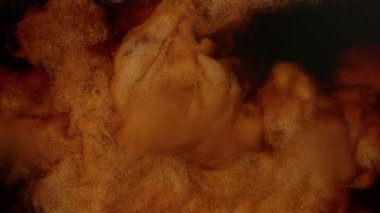 Süper Yavaş Hareket Detay Çekimi. Taze kremalı kahve, 1000fps 'de. Yüksek Hız Sinema Kamerası, 4k.