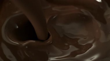 Süper Yavaş Çekim Detaylı Dökülen Erimiş Çikolata Çekimi 1000fps 'te. Yüksek Hız Sinema Kamerası, 4K.