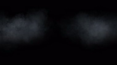 Atmosferik Dumanın Süper Yavaş Çekimi. Yavaşça Siyah Arkaplanda Yüzüyor. Yüksek Hız Sinema Kamerası, 4K.