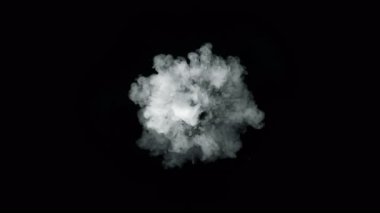 Süper Yavaş Çekim Yuvarlak Duman Patlaması Siyah Kamera 'ya doğru 1000fps' de izole edildi. Yüksek Hız Sinema Kamerası, 4K.