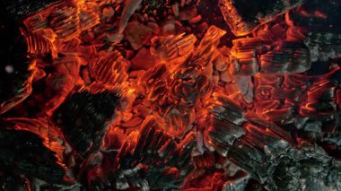 Parlayan Közlerin Süper Yavaş Hareketi ve Kıvılcımlar, 1000fps. Yüksek Hız Sinema Kamerası, 4k.