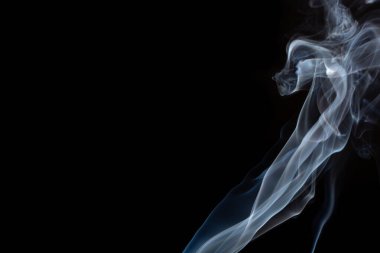 swirls duman siyah zemin