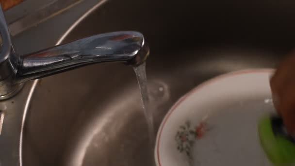 Video Shows How Men Hands Washed Running Water Sponge Detergent — Stock Video