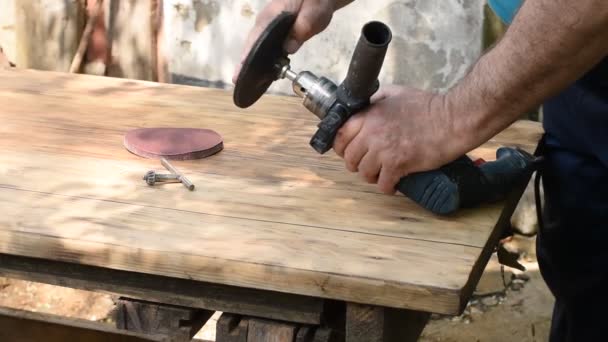 Hands Worker Who Installs Grinding Wheel Drill Chuck Clamps Drill — Stock Video