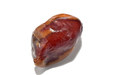 Kurumuş, beyaz arka planda izole edilmiş meyveler. Kesme yolu. Yüksek kalite fotoğraf