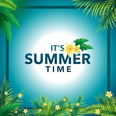 Mavi çerçeveli arka planda çiçek palmiyesi yapraklarıyla yaz tatilinin tadını çıkar.