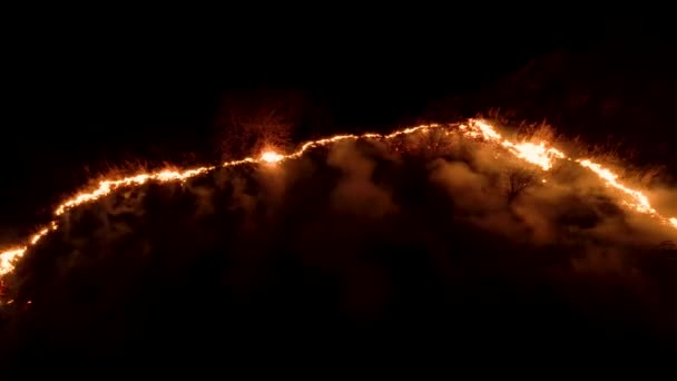 Nacht Vuur Het Bos Met Vuur Rook Epische Luchtfoto Van — Stockvideo