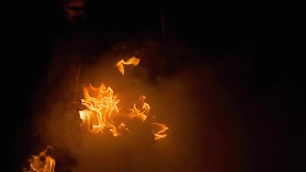 Fuego Nocturno Bosque Con Fuego Humo Vídeo Aéreo Épico Una — Vídeos de Stock