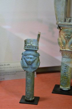 Paris, Fransa 03.25.2017: Paris 'in ünlü bir müzesinin içi