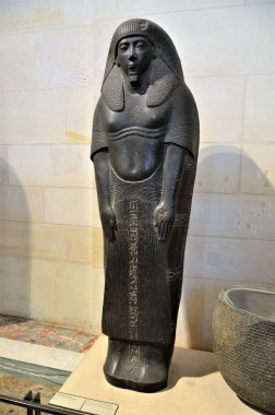 Paris, Fransa 03.25.2017: Paris 'in ünlü bir müzesinin içi