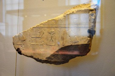 Paris, Fransa 03.25.2017: Paris 'in ünlü bir müzesinin içi