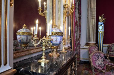 Paris, Fransa 03.25.2017: Paris 'in ünlü bir müzesinin içi