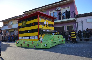 Teulada, Sardunya - 02.18.2018: Sardunya 'nın geleneksel maskeleri