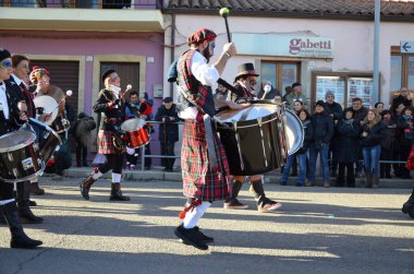 Teulada, Sardunya - 02.18.2018: Sardunya 'nın geleneksel maskeleri