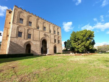 palermo Sicilya'la zisa, en iyi atış Sicilya'daki norman kale korunmuş.