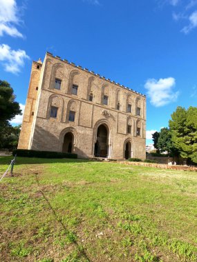 palermo Sicilya'la zisa, en iyi atış Sicilya'daki norman kale korunmuş.