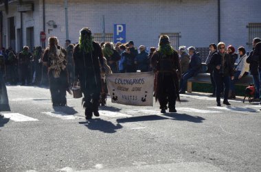 Teulada, Sardunya - 02.18.2018: Sardunya 'nın geleneksel maskeleri