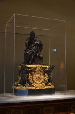 Paris, Fransa 03.25.2017: Paris 'in ünlü bir müzesinin içi