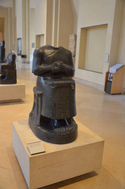 Paris, Fransa 03.25.2017: Paris 'in ünlü bir müzesinin içi