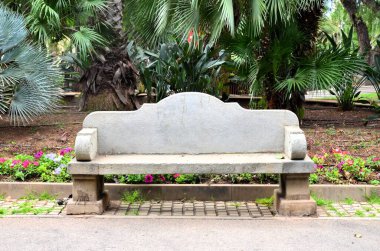 Garcia Sanabira Halk Parkı 'ndaki taş bank, Santa Cruz de Tenerife