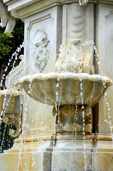 stock image SANTA CRUZ DE TENERIFE, CANARY ISLANDS, SPAIN 03.21.2018: Fountain Square Weyler in Santa Cruz de Tenerife, Canary islands, Spain