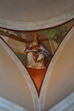 Pisa, İtalya 04.27.2018: Kamposanto Anıtı, Toskana 'nın Pisa kentindeki Mucizeler Meydanı' ndaki antik mezarlık ve anıt mezar