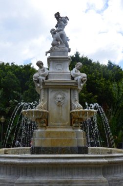 Santa Cruz de Tenerife 'deki Fountain Square Weyler, İspanya' nın Kanarya Adaları 'ndaki Santa Cruz de Tenerife, İspanya