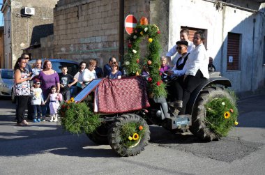 Villacidro, Sardunya 06.02.2019: Cherry 'nin geleneksel Sardunya kostümlü festivali