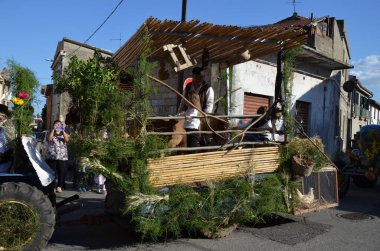 Villacidro, Sardunya 06.02.2019: Cherry 'nin geleneksel Sardunya kostümlü festivali