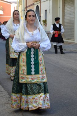 Villacidro, Sardunya 06.02.2019: Cherry 'nin geleneksel Sardunya kostümlü festivali