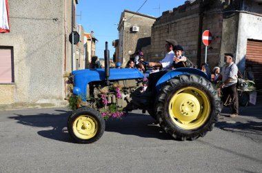 Villacidro, Sardunya 06.02.2019: Cherry 'nin geleneksel Sardunya kostümlü festivali