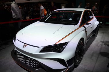 Frankfurt am Main, Almanya 09.21.2019: Cupra e-Racer elektrikli yarış arabası