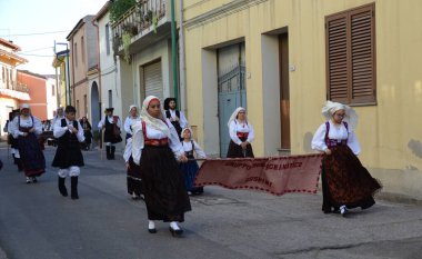 Villacidro, Sardunya 06.02.2019: Cherry 'nin geleneksel Sardunya kostümlü festivali